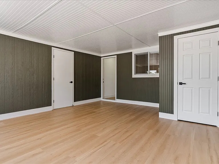 Building Photo - 1209 Avenue G