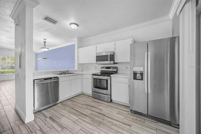 Building Photo - 6127 Bayside Key Dr