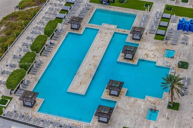 Building Photo - 1830AVAIL S Ocean Dr