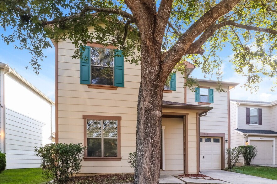 Primary Photo - 29626 Evergreen Hills Dr