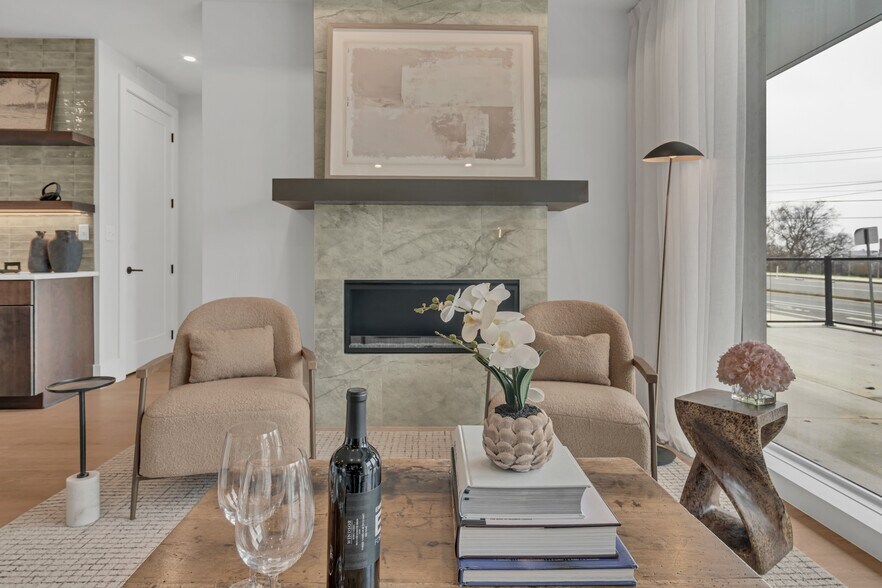 Building Photo - 321 31st Ave N