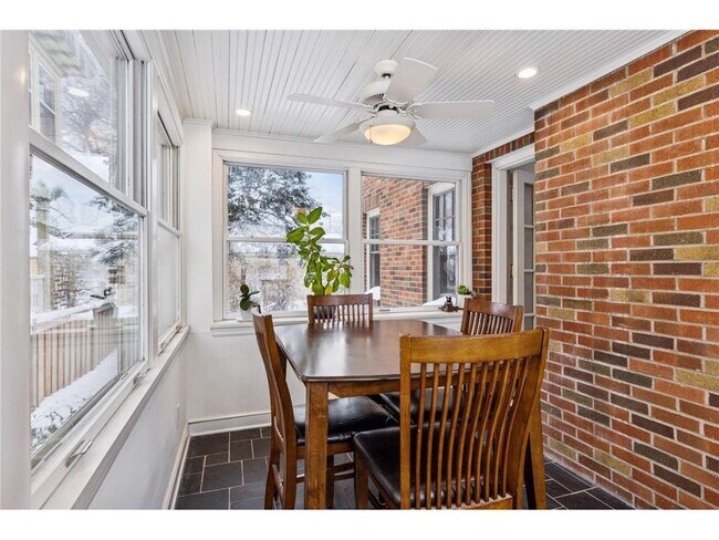 Building Photo - 1197 W Como Blvd