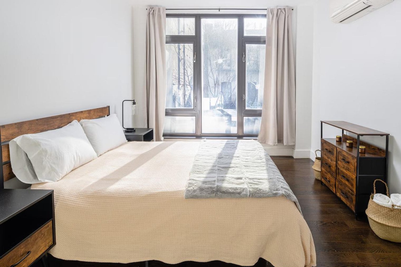 Building Photo - 1491 Lexington Ave