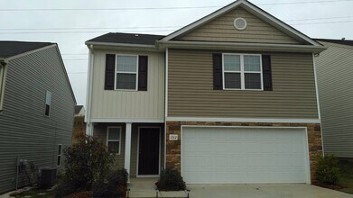 Building Photo - Beautiful Home Near University Area!