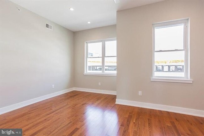 Building Photo - 146 W Wildey St