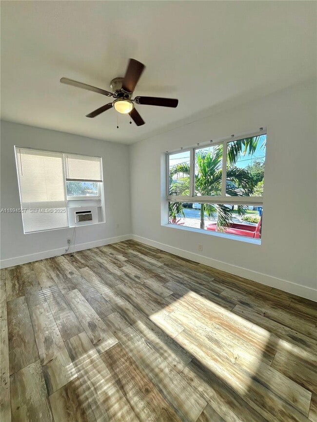 Building Photo - 1036 SW 5th St