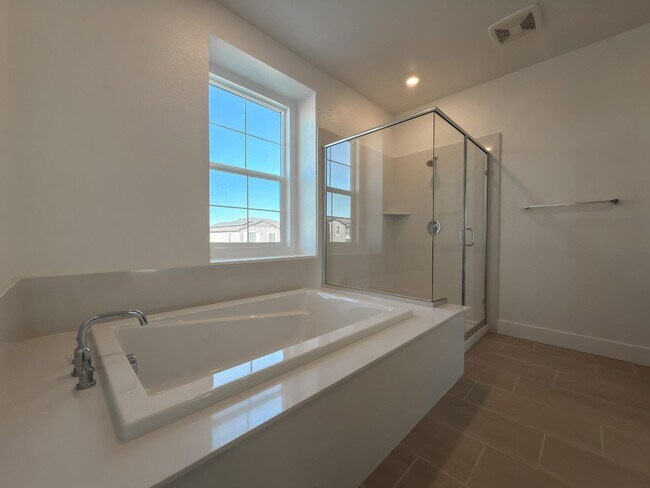 Building Photo - 2848 Dapper St