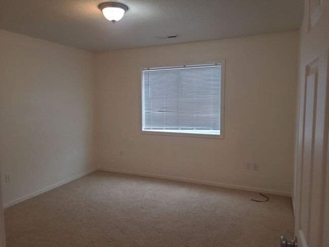 Building Photo - 4 Bedroom with Garage on a Corner Lot