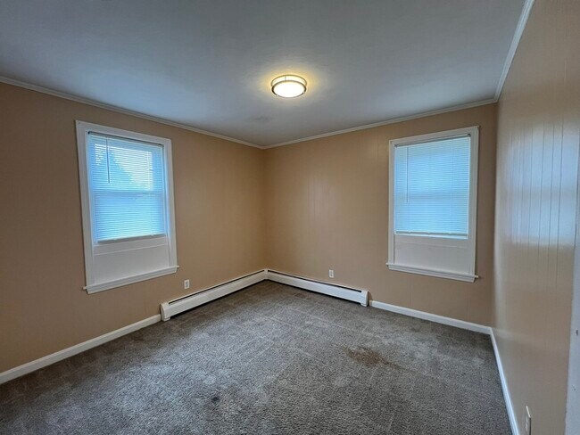 Building Photo - 47 Mulberry St