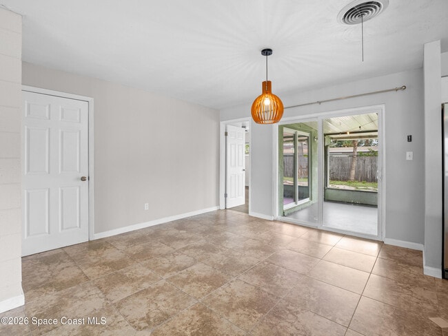 Building Photo - 250 Carib Dr