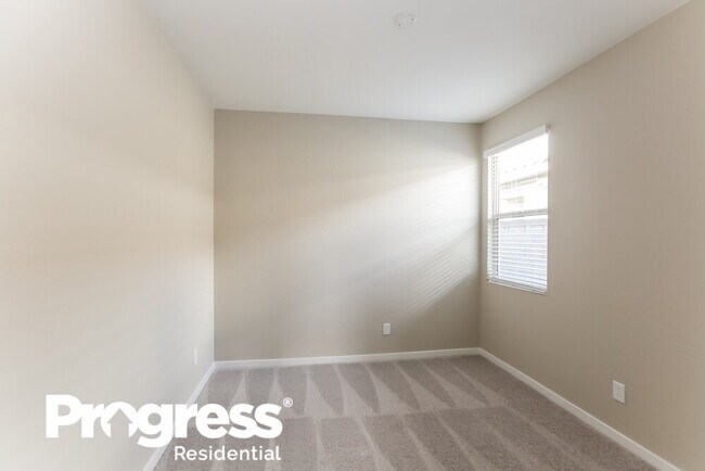 Building Photo - 4732 S 69th Ave