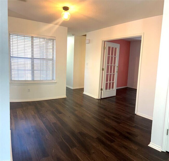 Building Photo - 1747 Windy Park Cir