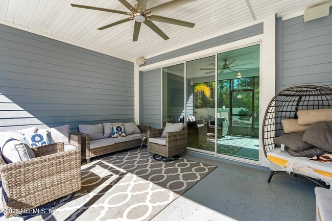 Building Photo - 454 Willow Lake Dr