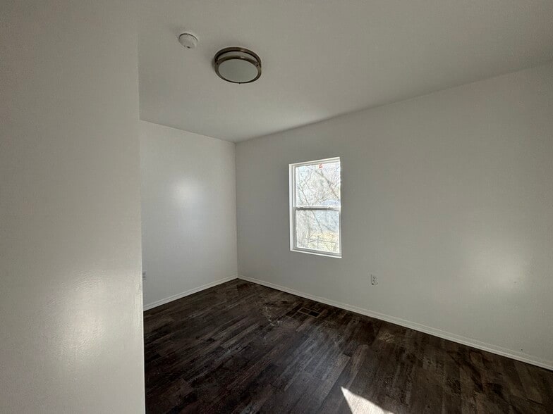 Building Photo - 3008 Boswell Dr NW