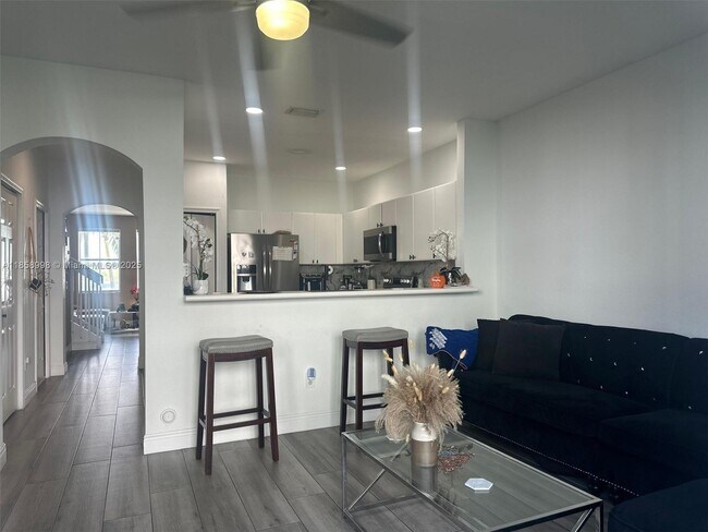 Building Photo - 4226 SW 156th Ave