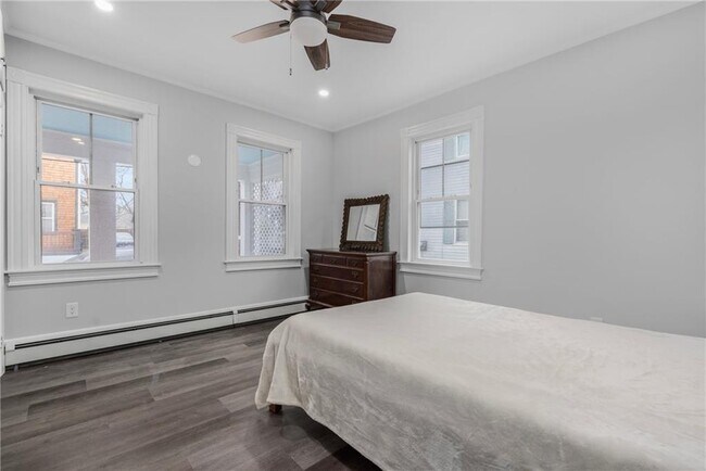 Building Photo - 10 Braman St