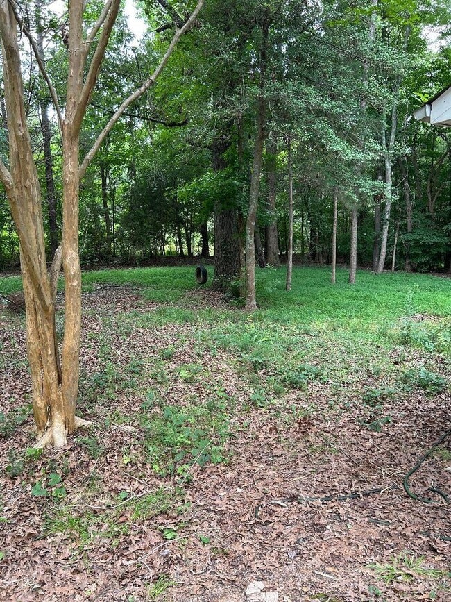 Building Photo - 7601 Farmbrook Dr