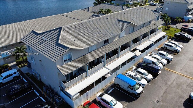 Building Photo - 8360 NW 103rd St