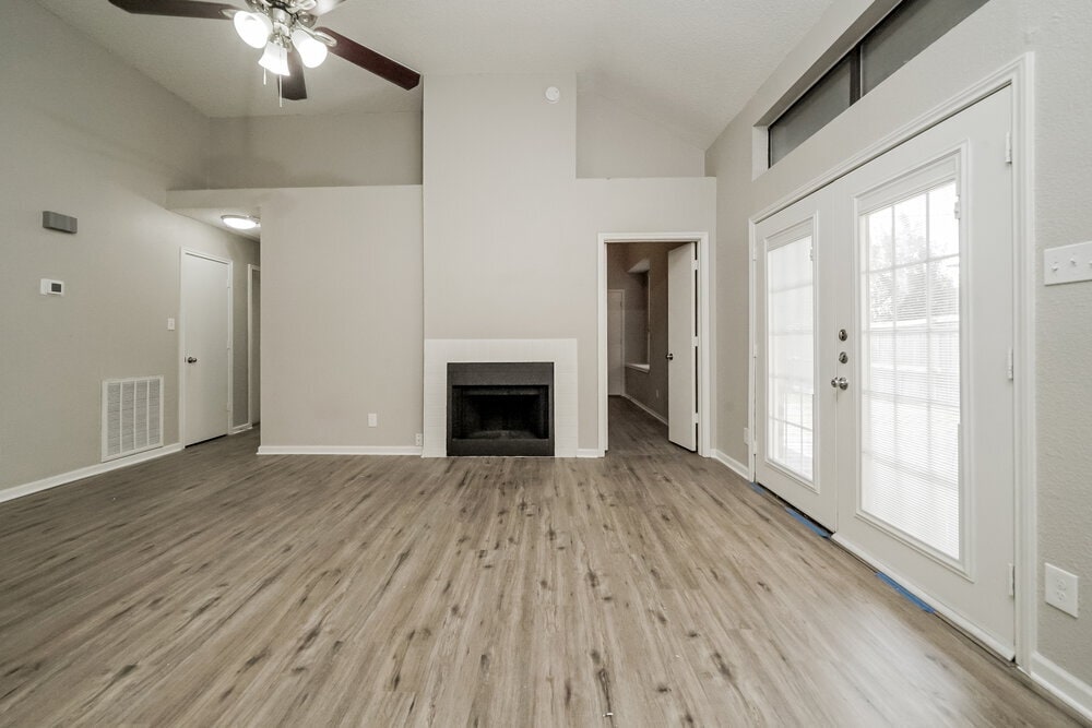 Building Photo - 1307 Jasmine Dr