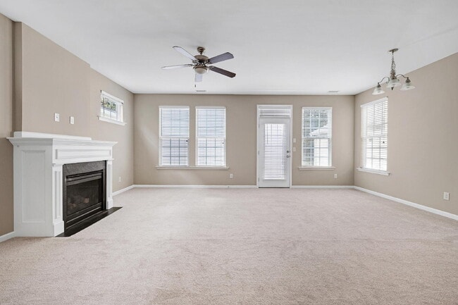 Building Photo - 1038 Ileagnes Rd