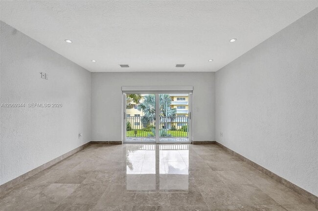 Building Photo - 7401 SW 82nd St