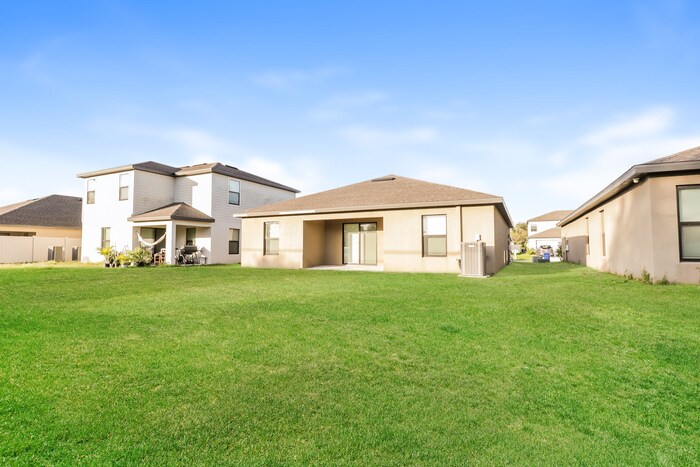 Building Photo - 1113 Brenton Leaf Dr