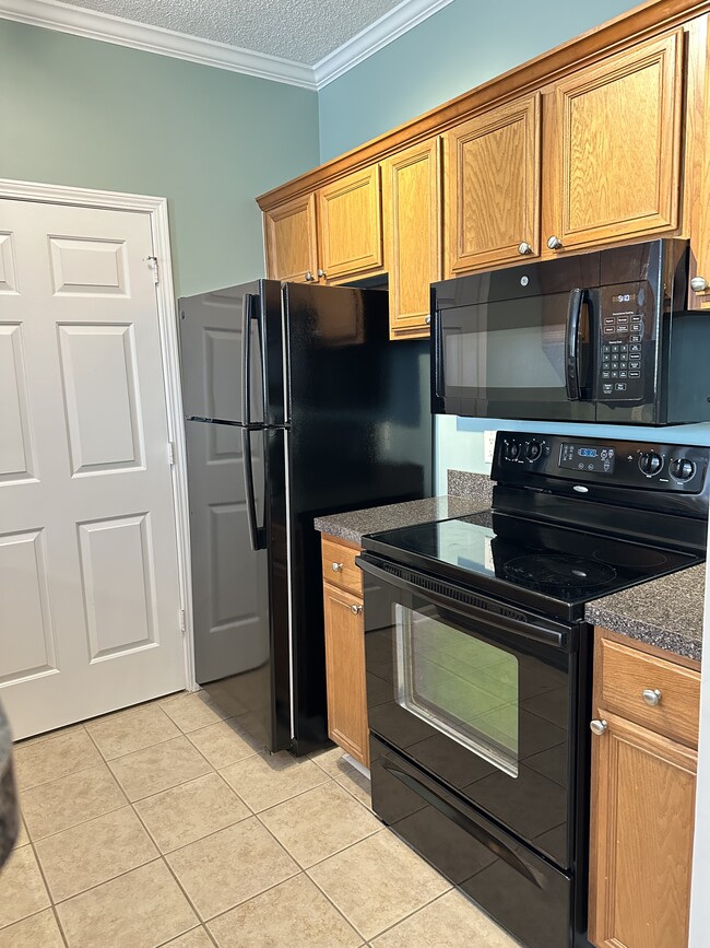 Kitchen View 1 - 45 Sycamore Ave