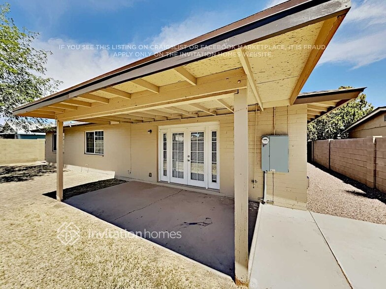 Building Photo - 2421 E Sylvia St