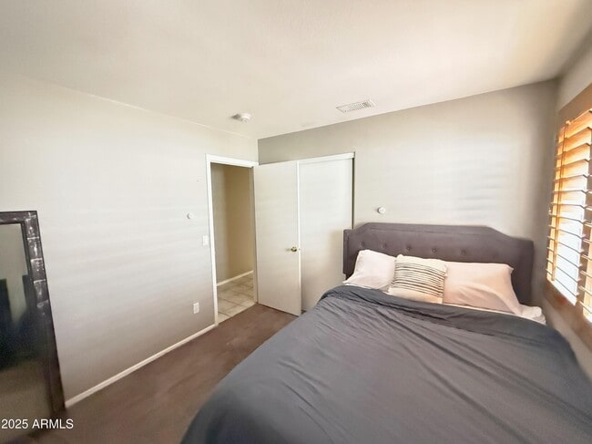 Building Photo - 6757 W Gardenia Ave