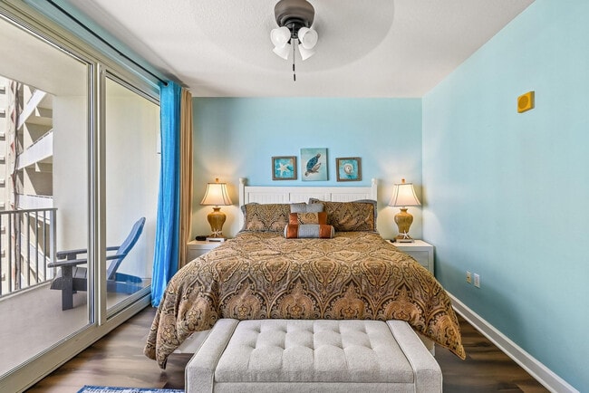 Building Photo - 9900 S Thomas Dr