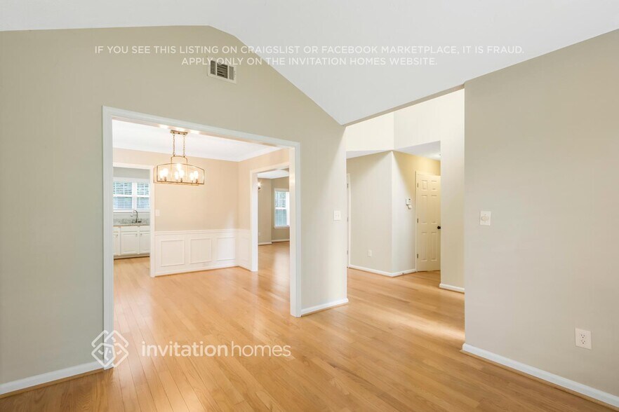 Building Photo - 1766 Chanson Pl NE