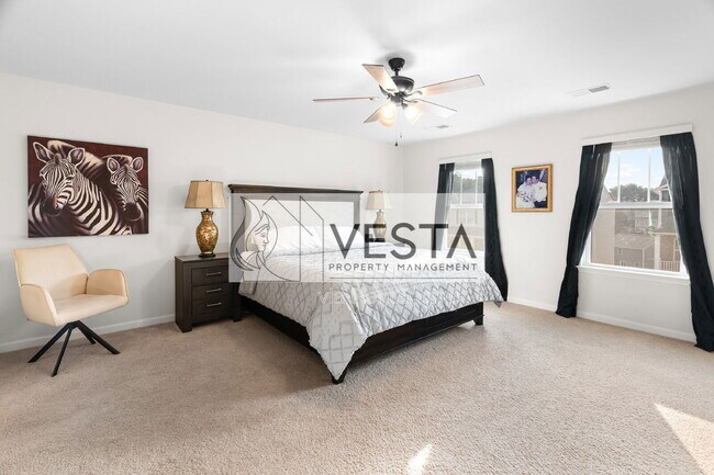 Building Photo - 575 Country Oak Dr