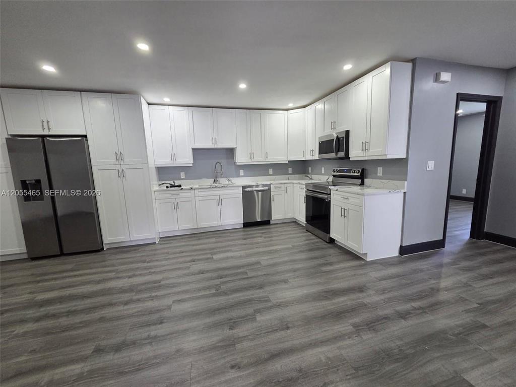 Building Photo - 8227 NW 39th St