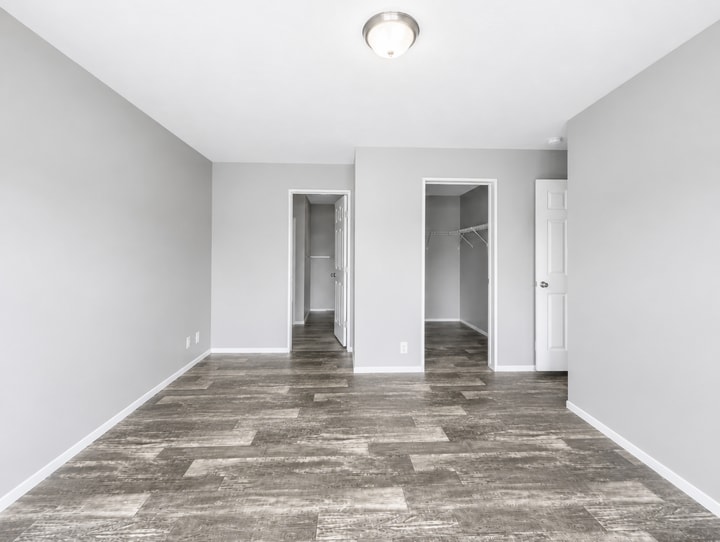 Building Photo - 4562 Iris Ln