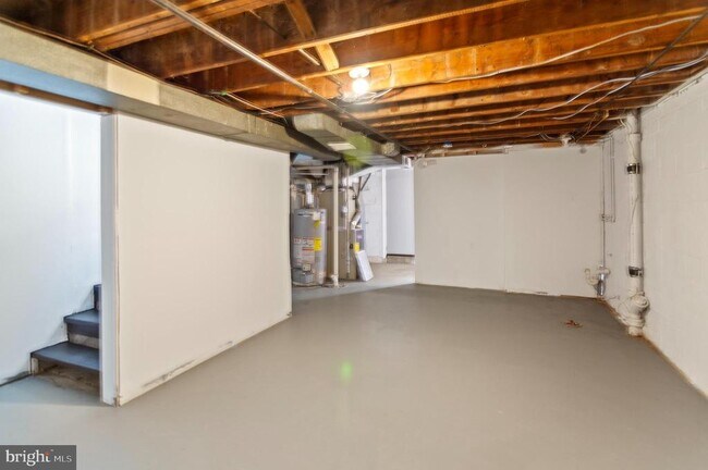 Building Photo - 7827 Eastdale Rd