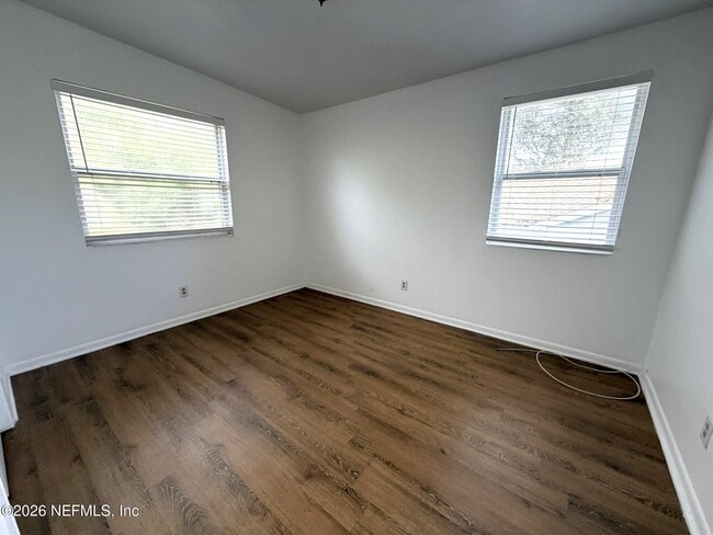 Building Photo - 2977 Collier Ave