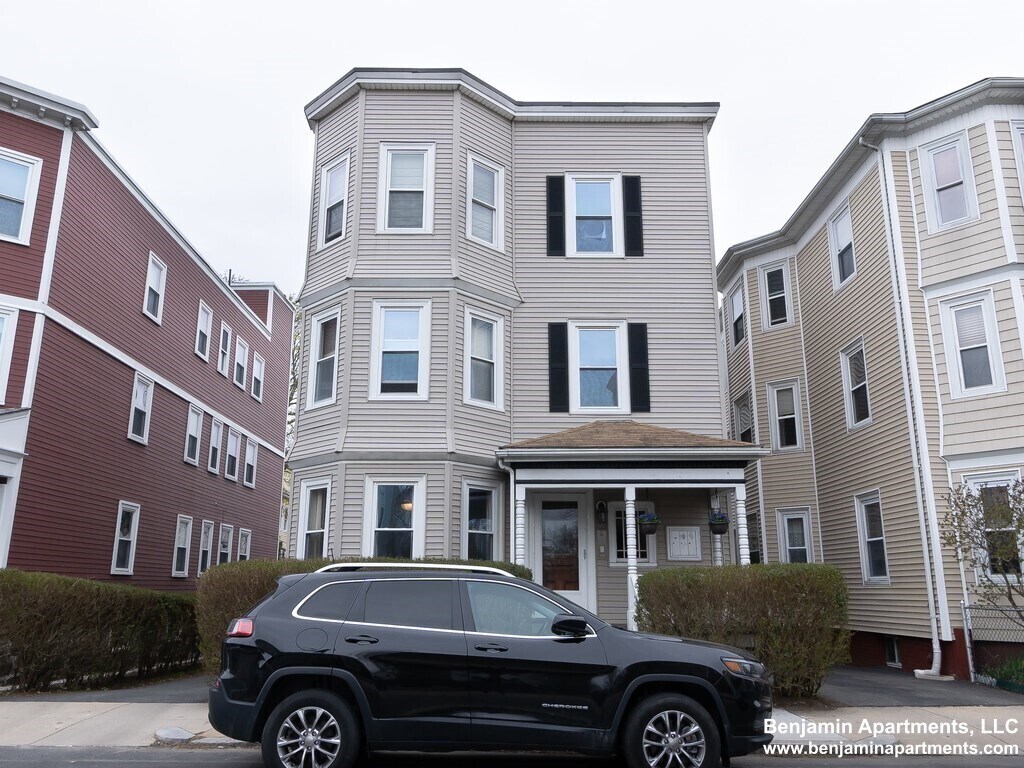 Building Photo - 6 Bellflower St