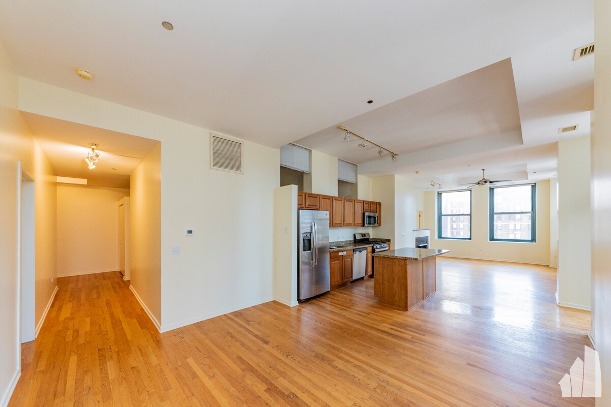 Building Photo - 208 W Washington St