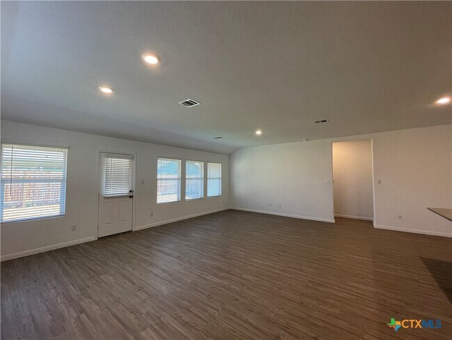 Building Photo - 414 Fairy Duster Dr