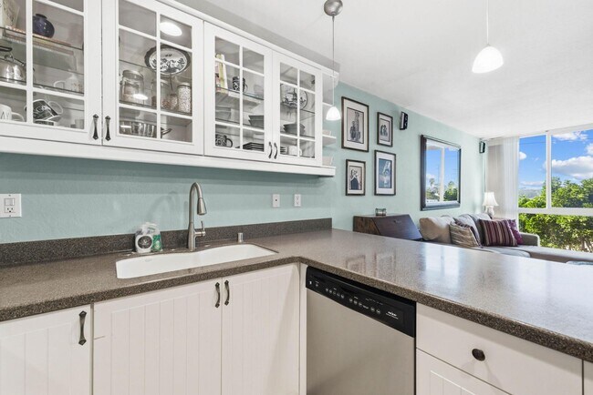 Building Photo - 3050 Rue D’Orleans