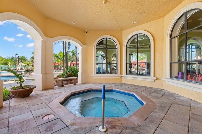 Building Photo - 2746 Via Tivoli