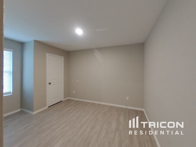 Building Photo - 9603 Littleton Grist