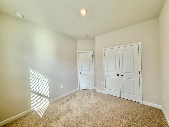 Building Photo - New Construction 4BD, 3.5BA Wake Forest To...