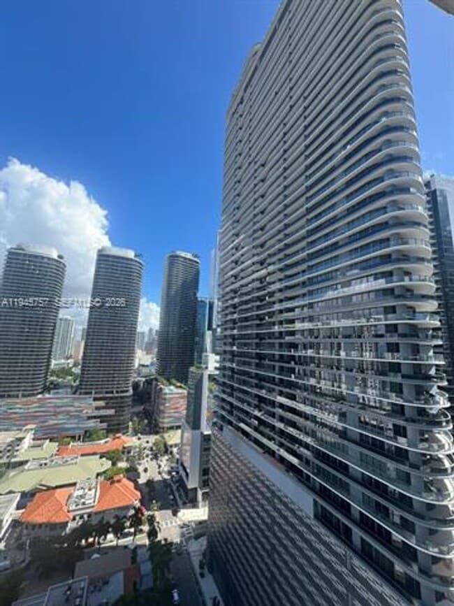 Building Photo - 1100 S Miami Ave