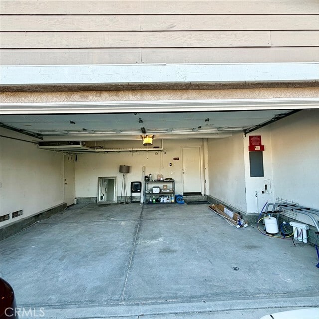 Building Photo - 597 Hummingbird Dr