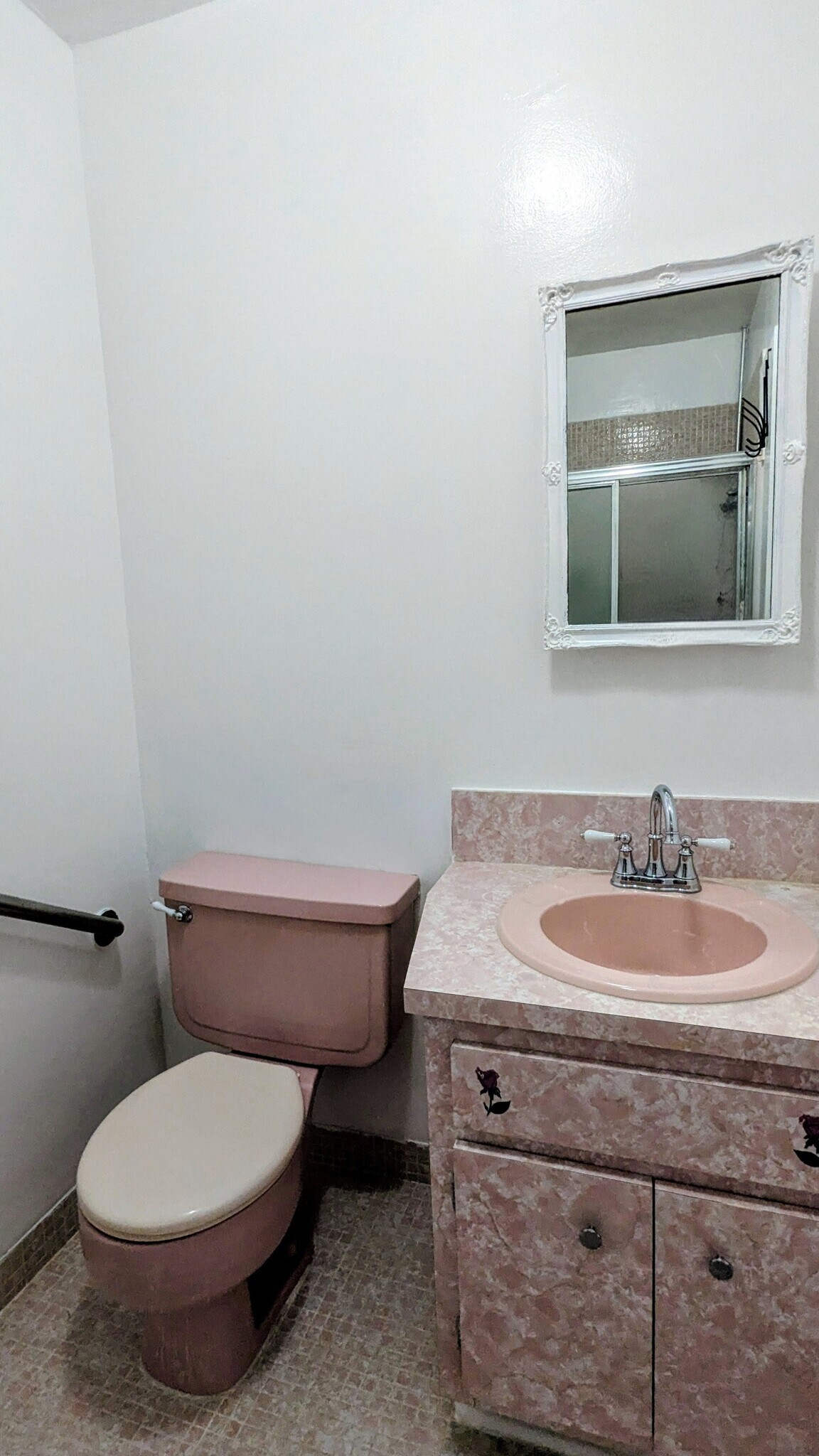 Main bathroom - 17262 SW 112th Pl