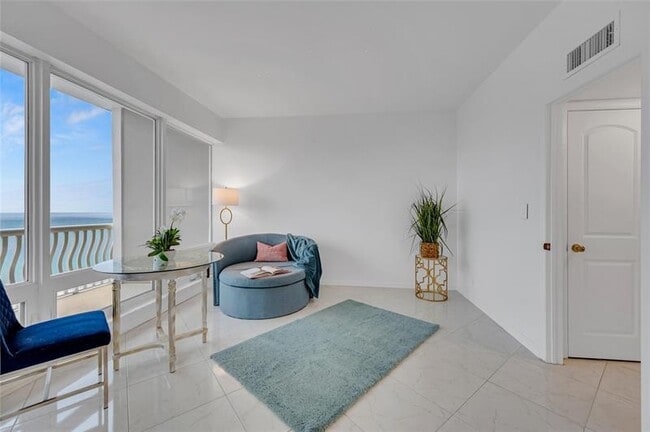 Building Photo - 4020 Galt Ocean Dr