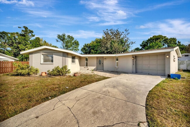 Building Photo - 2529 Croton Ave