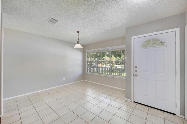 Building Photo - 12601 Europa Ln