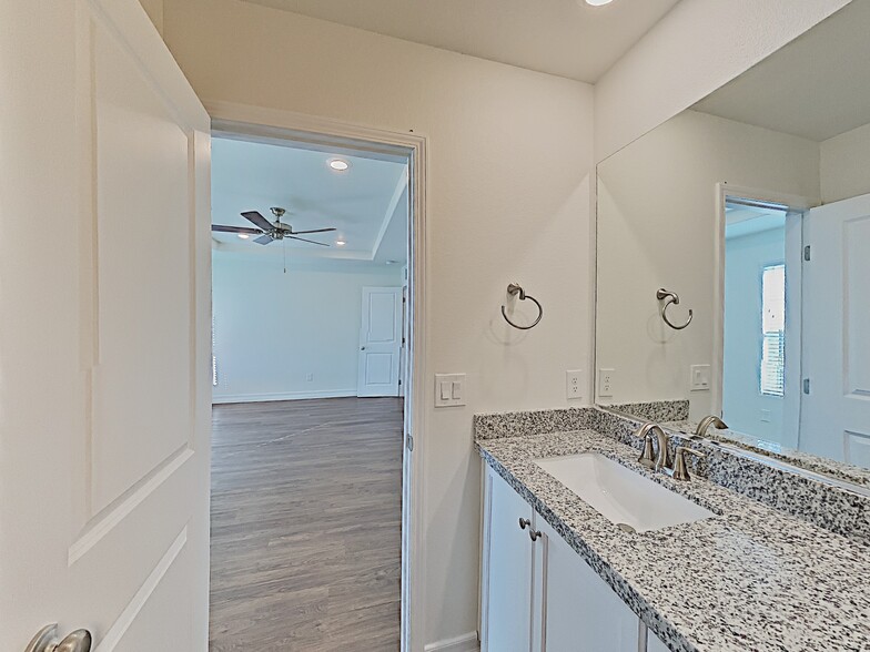 Building Photo - 9671 N Rancho Lozano